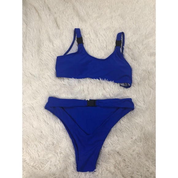 WOMEN'S TWO PIECE CUT OUT TWO PIECE BATHIN SUIT - Picture 3 of 4